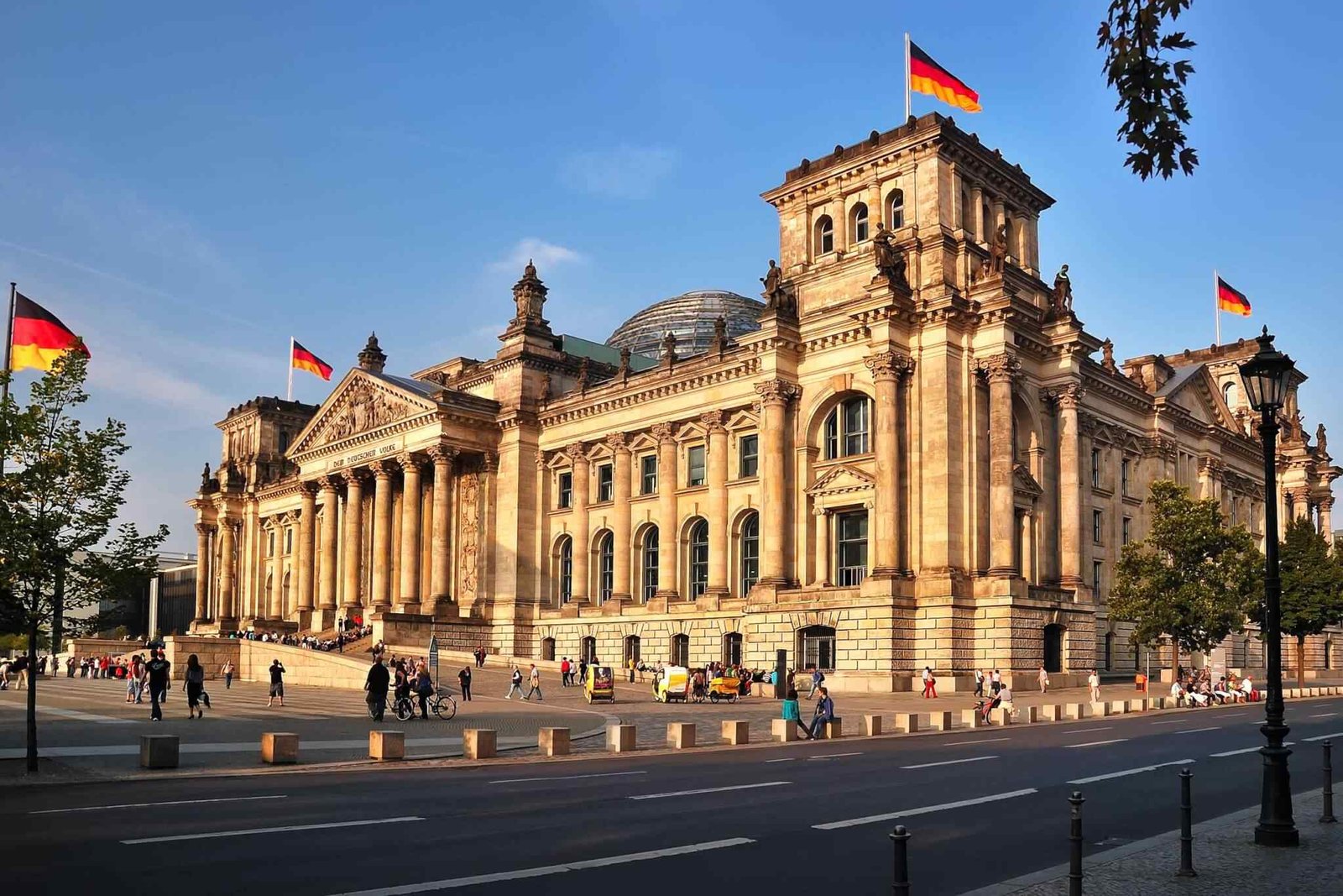 https://bestroyaltrips.com/wp-content/uploads/2018/09/destination-berlin-01.jpg